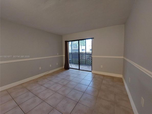 8415 SW 107th Ave 255W, Miami FL 33173