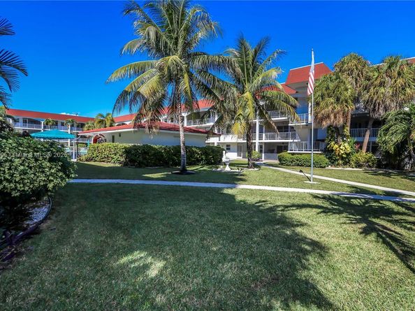 580 Egret Dr 124, Hallandale Beach FL 33009