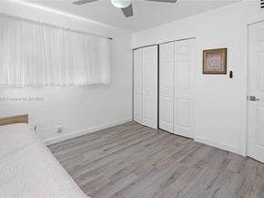 580 Egret Dr 124, Hallandale Beach FL 33009