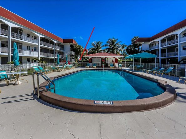 580 Egret Dr 124, Hallandale Beach FL 33009