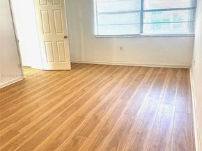 6713 SW 112th Ct, Miami FL 33173