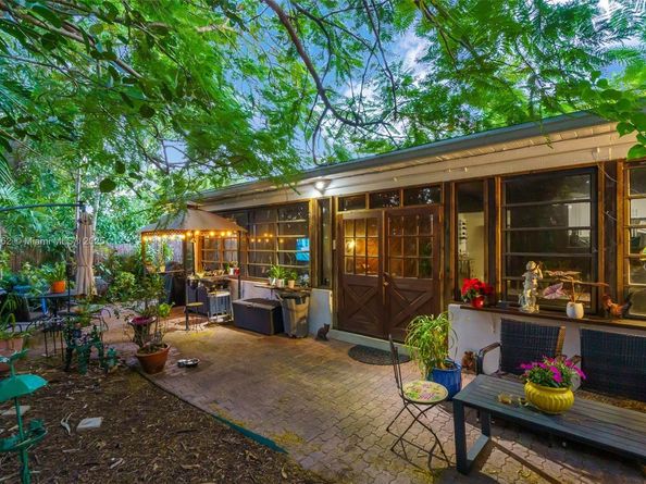 3600 SW 1st Ave, Miami FL 33145