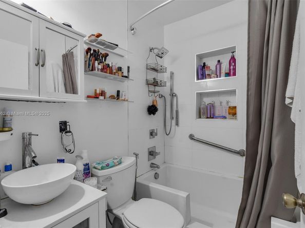 3600 SW 1st Ave, Miami FL 33145