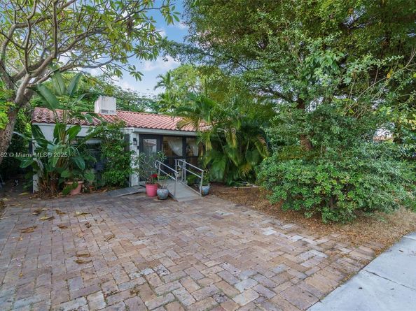 3600 SW 1st Ave, Miami FL 33145