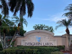 5011 Wiles Rd 207, Coconut Creek FL 33073