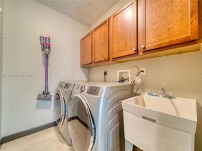 7601 SW 187th St, Cutler Bay FL 33157