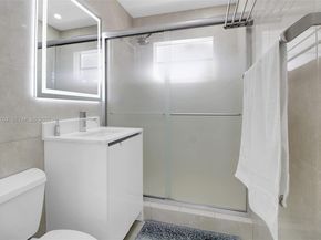 2700 NE 135th St 12, North Miami FL 33181