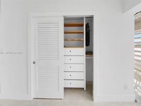 2700 NE 135th St 12, North Miami FL 33181