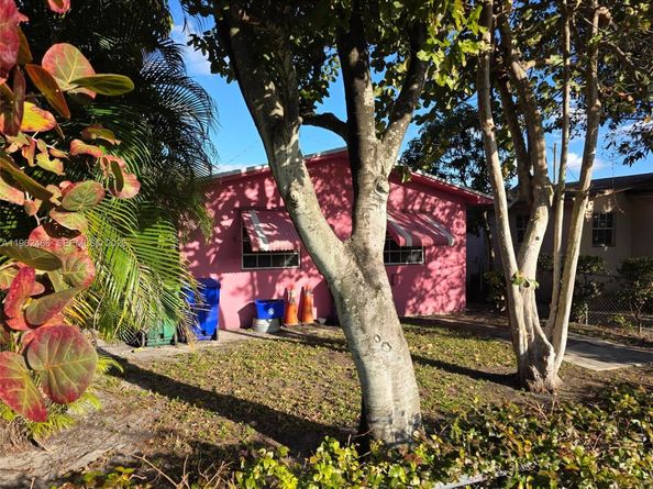 5132 NW 14th Ave, Miami FL 33142