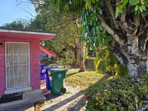 5132 NW 14th Ave, Miami FL 33142