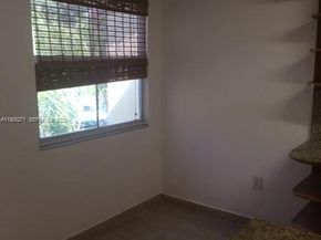 4668 NW 97th Ct 100, Doral FL 33178