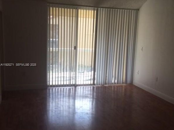 4668 NW 97th Ct 100, Doral FL 33178