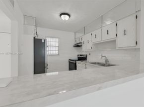 220 SW 9th Ave 501, Hallandale Beach FL 33009