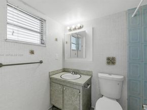 220 SW 9th Ave 501, Hallandale Beach FL 33009