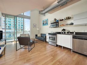 690 SW 1st Ct 1504, Miami FL 33130