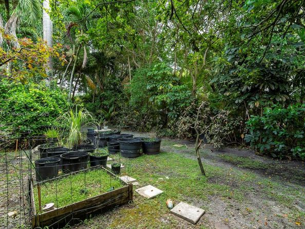 14000 N Miami Ave, Miami FL 33168