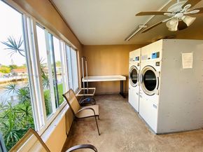 2990 NE 16th Ave 204, Oakland Park FL 33334