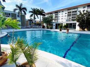 2990 NE 16th Ave 204, Oakland Park FL 33334