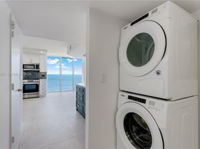 881 Ocean Dr 13C, Key Biscayne FL 33149