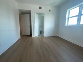 14951 Royal Oaks Ln 709, North Miami FL 33181