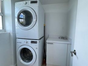 14951 Royal Oaks Ln 709, North Miami FL 33181