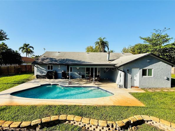 2980 SW 82nd Way, Davie FL 33328