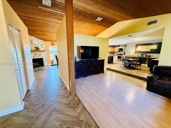 2980 SW 82nd Way, Davie FL 33328