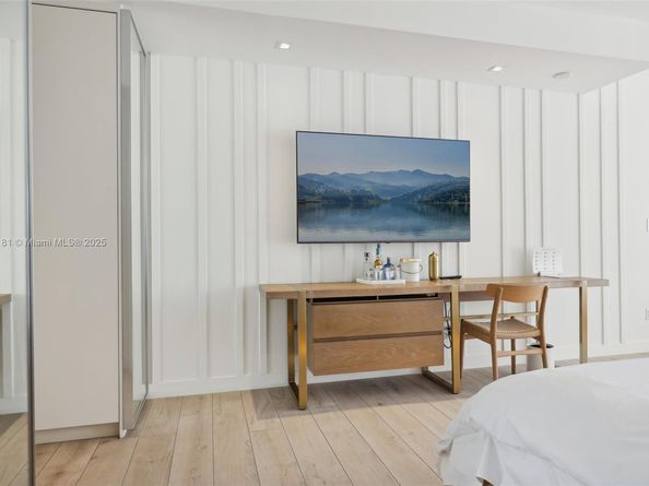 2201 Collins Ave 336, Miami Beach FL 33139