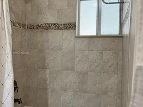 685 W 77th St, Hialeah FL 33014