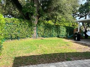 685 W 77th St, Hialeah FL 33014