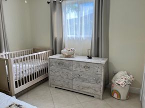 685 W 77th St, Hialeah FL 33014