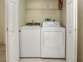 2143 Hacienda Ter, Weston FL 33327