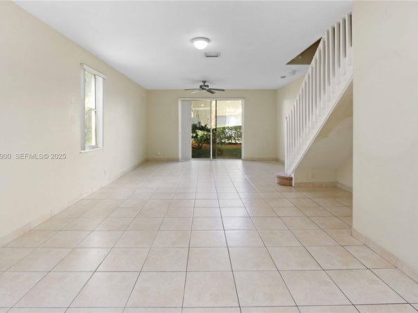 2143 Hacienda Ter, Weston FL 33327