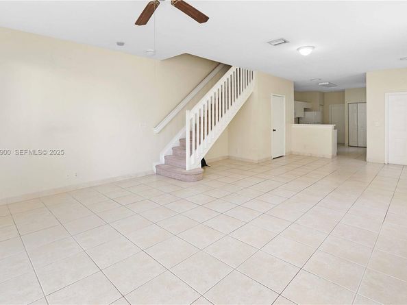 2143 Hacienda Ter, Weston FL 33327