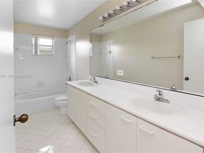 2143 Hacienda Ter, Weston FL 33327