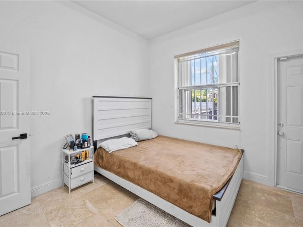 5750 SW 67th Ave, Miami FL 33143
