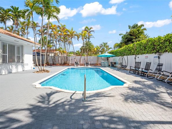 5750 SW 67th Ave, Miami FL 33143