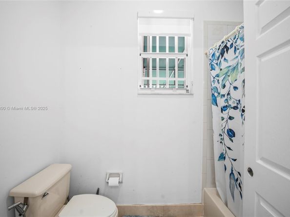 5750 SW 67th Ave, Miami FL 33143