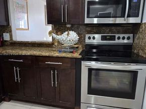 1301 NE Miami Gardens Dr 824W, Miami FL 33179