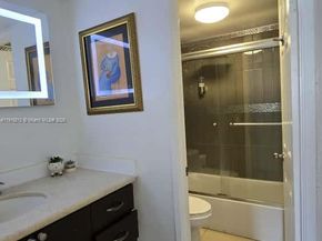 1301 NE Miami Gardens Dr 824W, Miami FL 33179