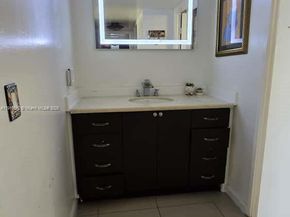 1301 NE Miami Gardens Dr 824W, Miami FL 33179