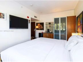 1036 Ocean Dr B201, Miami Beach FL 33139