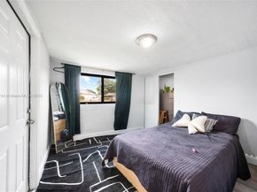 1889 NW 6th Ave, Pompano Beach FL 33060