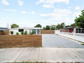 1889 NW 6th Ave, Pompano Beach FL 33060