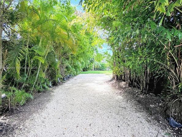 Undisclosed Address #A11923668, Miami FL 33138