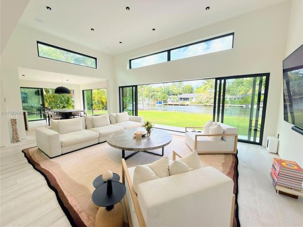 Undisclosed Address #A11923668, Miami FL 33138