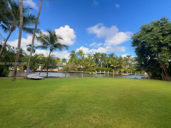 Undisclosed Address #A11923668, Miami FL 33138