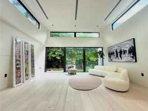 Undisclosed Address #A11923668, Miami FL 33138