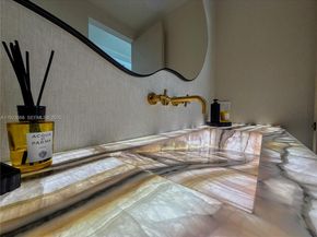 Undisclosed Address #A11923668, Miami FL 33138