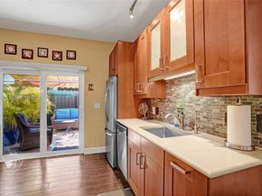 4812 Washington St 3, Hollywood FL 33021